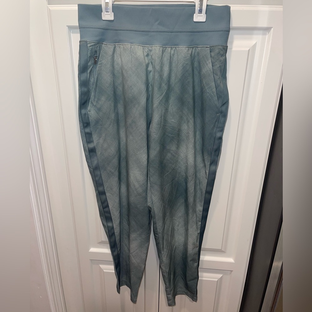 Athleta Nolita Slim Tapered Printed Crop‎ Pant Denali Minimalistic Green Size 6